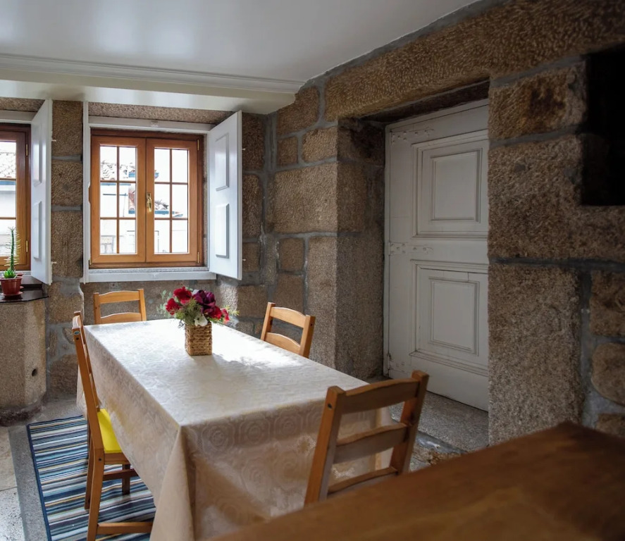 Casa dos Livros - Guest House