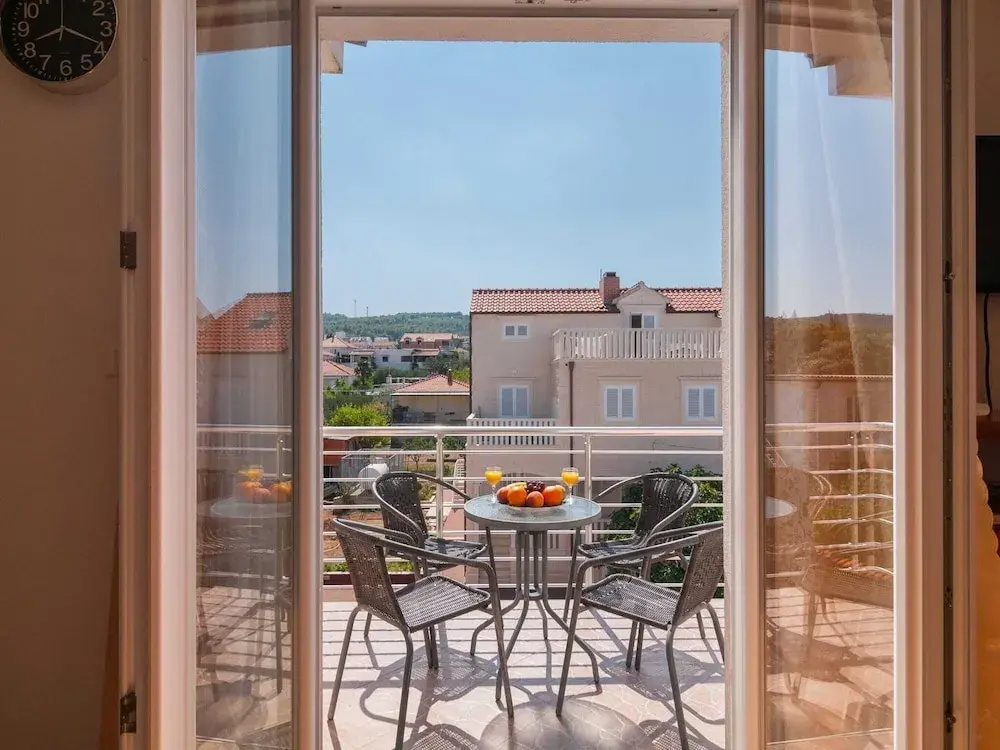 Apartments Island Beat - Two Bedroom Apartment With Balcony