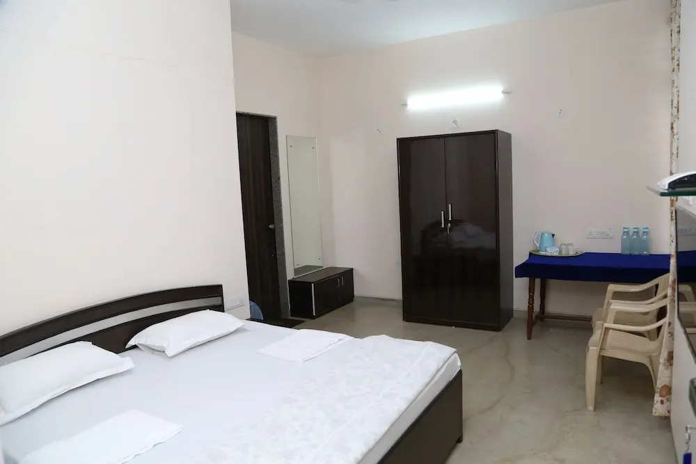 Maninder Home Stay