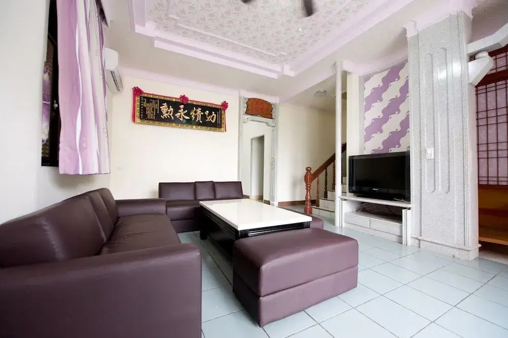 Yilan 96 Bnb Old Village Head House