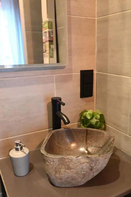 Cheap Luxury Stay From 50 Pppn