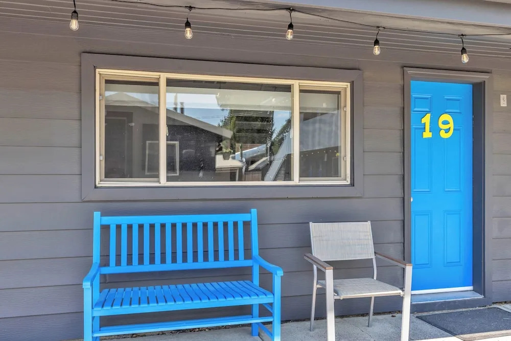 The Lazy Duck Inn