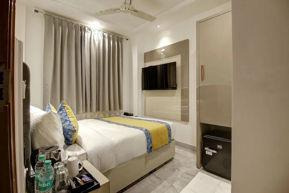 Hotel Kaca Inn - Near New Delhi Railway Station & Connaught Place
