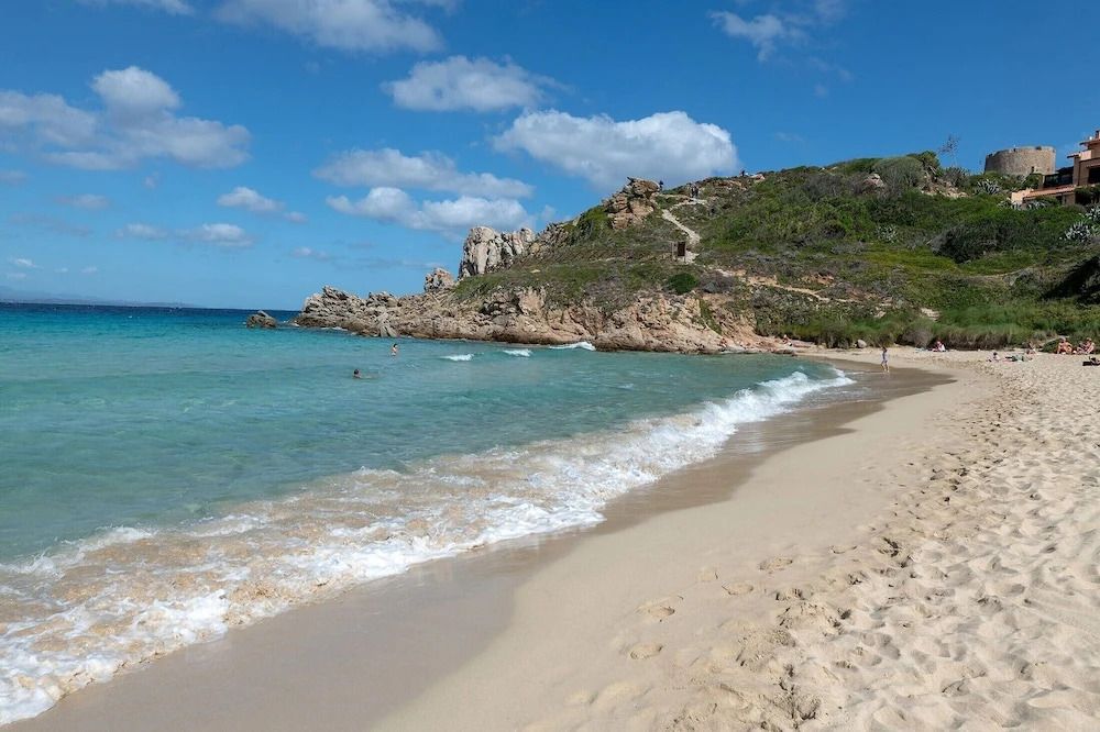 Glorious Residence Le Pavoncelle one Bedroom Sleeps Four Num1452