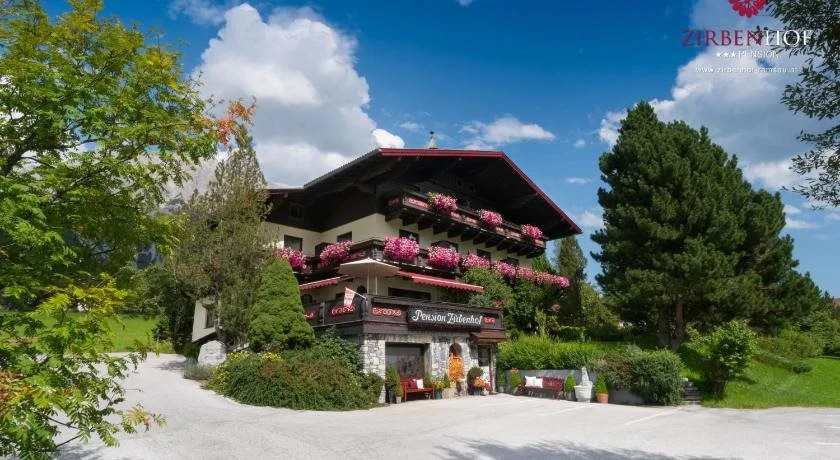Der Zirbenhof