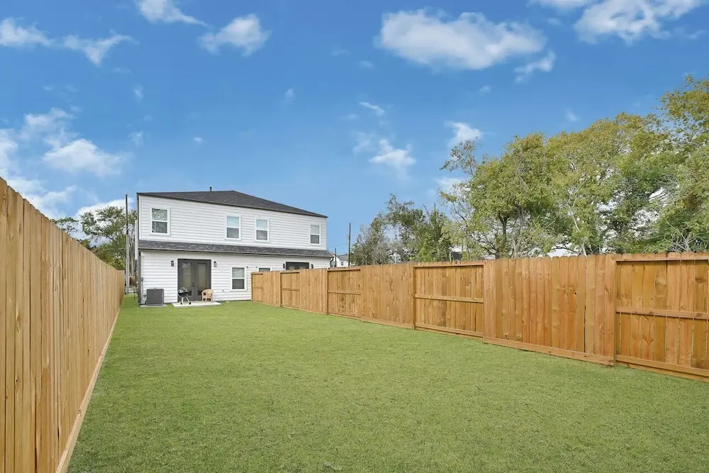 Workspace! Quiet Houston Retreat for Long Stays