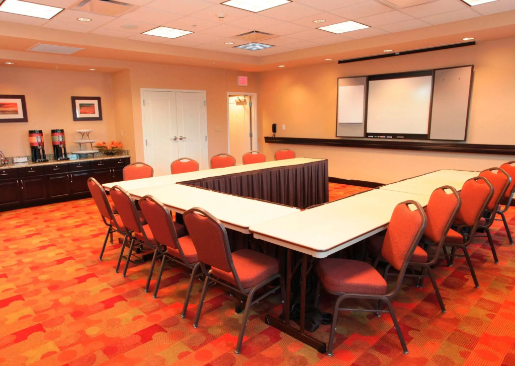 Hampton Inn & Suites Phoenix Chandler-Fashion Center AZ