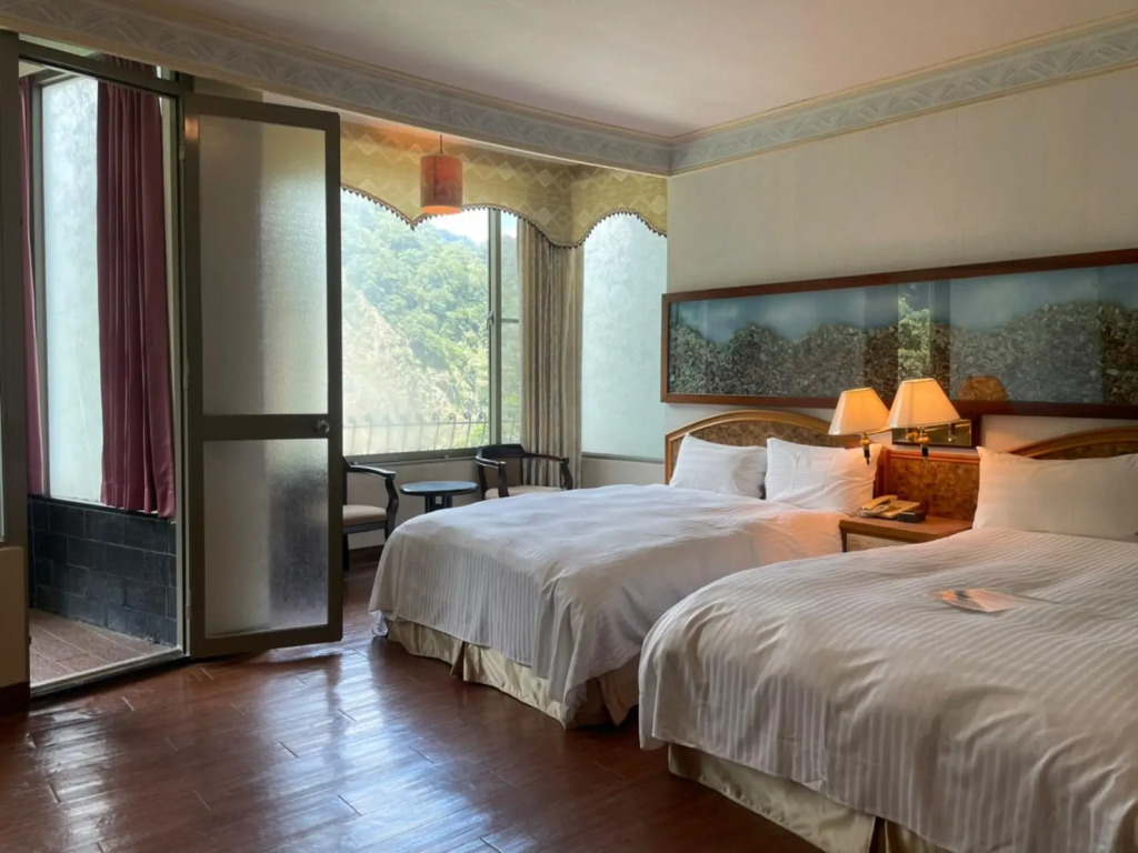 Dragon Vally Hotel and Paradise
