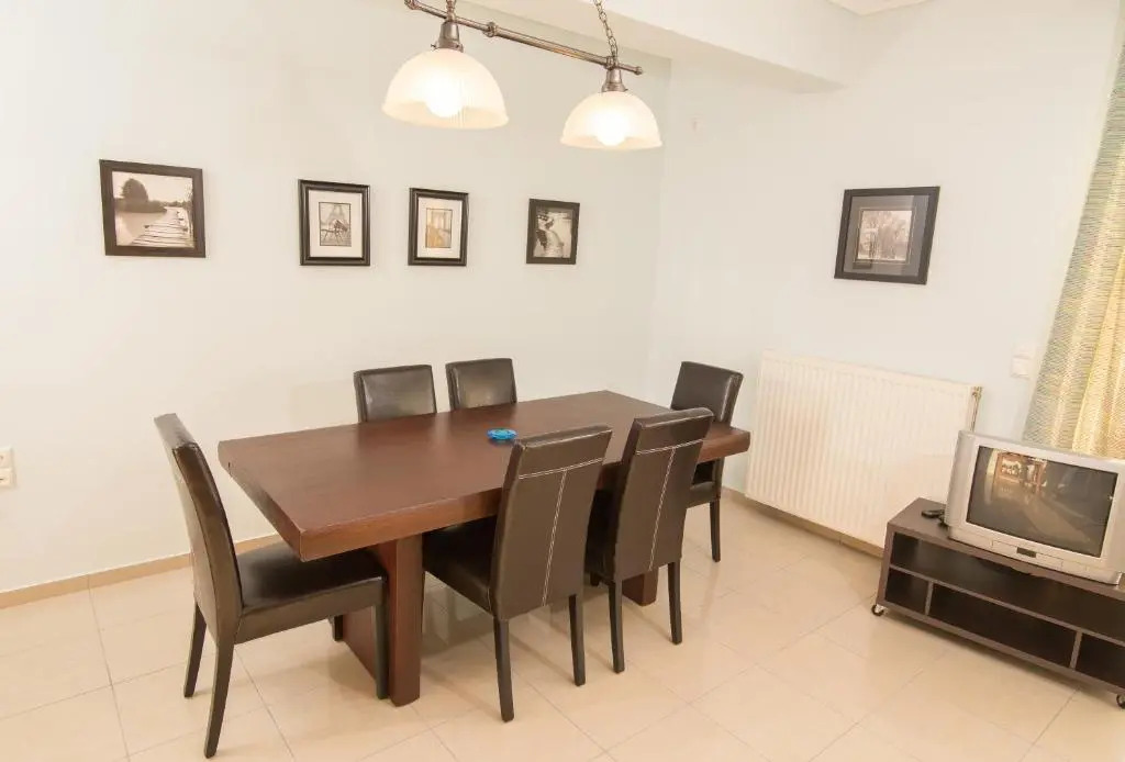Kalamata Suites Marina