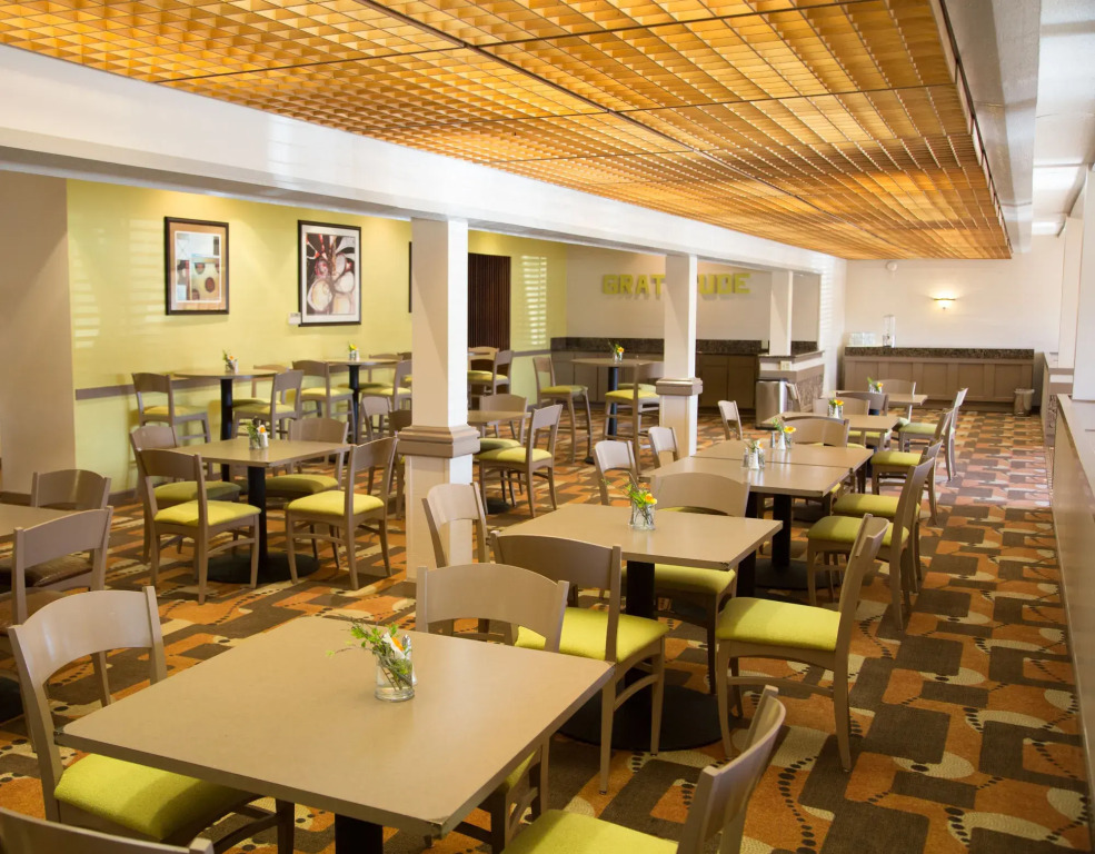Inn at the Commons