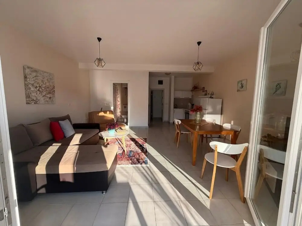 Superior Onebedroom Apartment