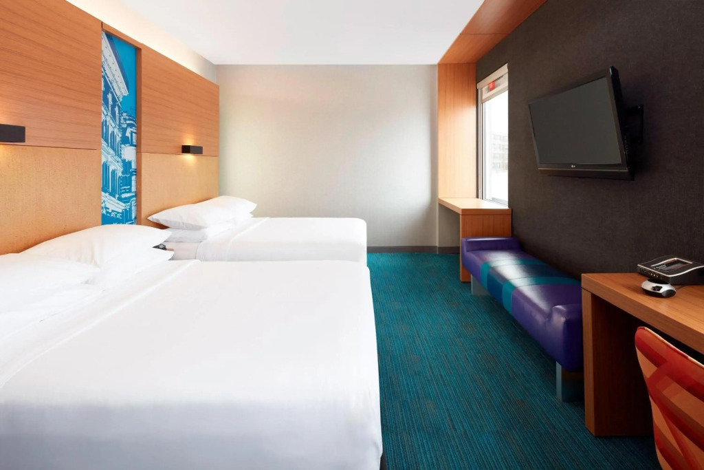 Aloft by Marriott Montreal Airport