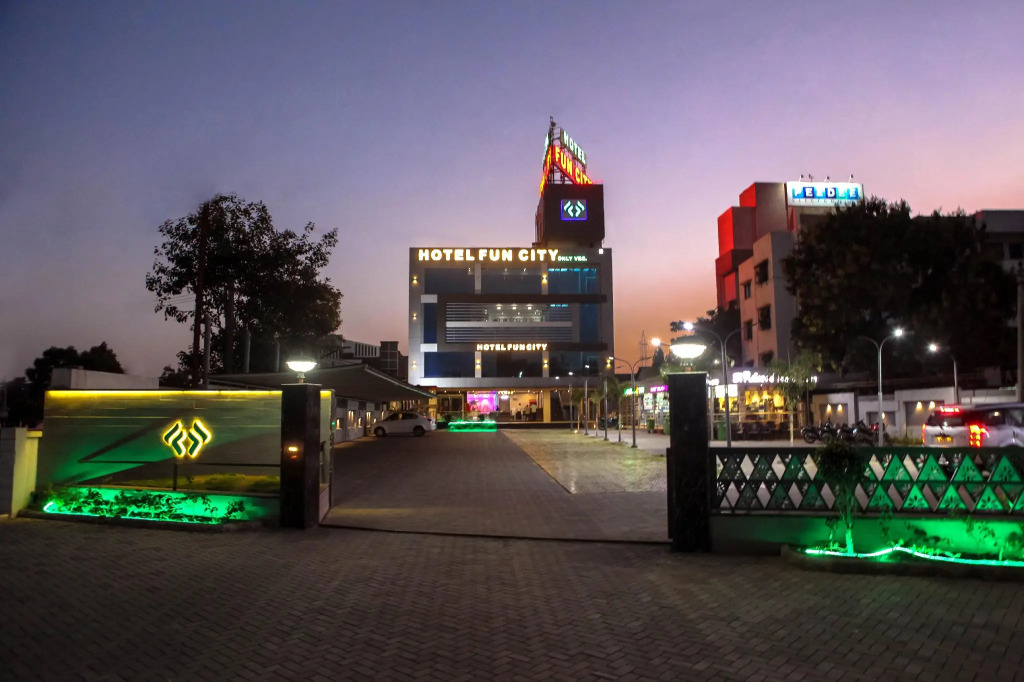 Hotel Fun City