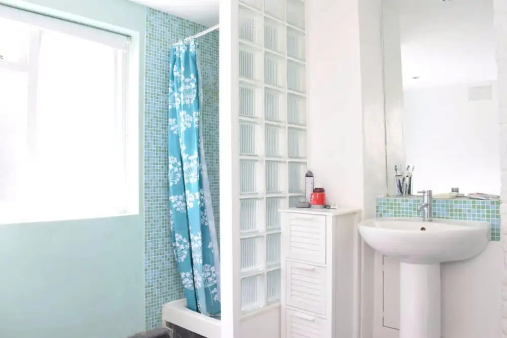 Lovely 2 Bed Apartment with Garden