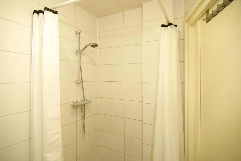 Weber Hotel 117