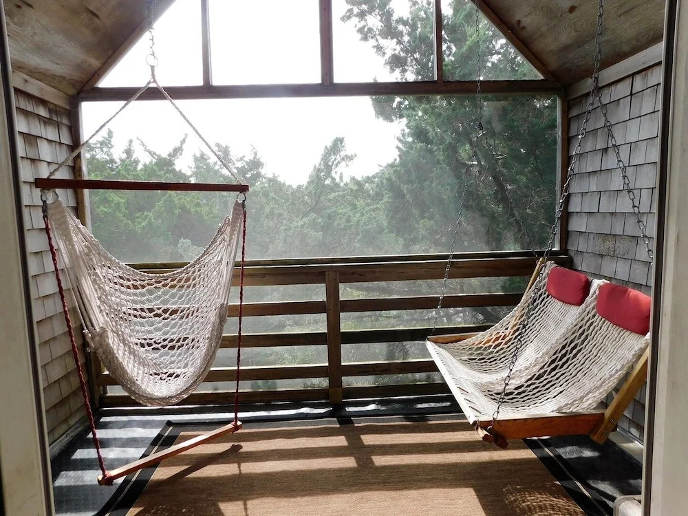 Neaptide 3 Bedrooms 2 Bathrooms Cabin