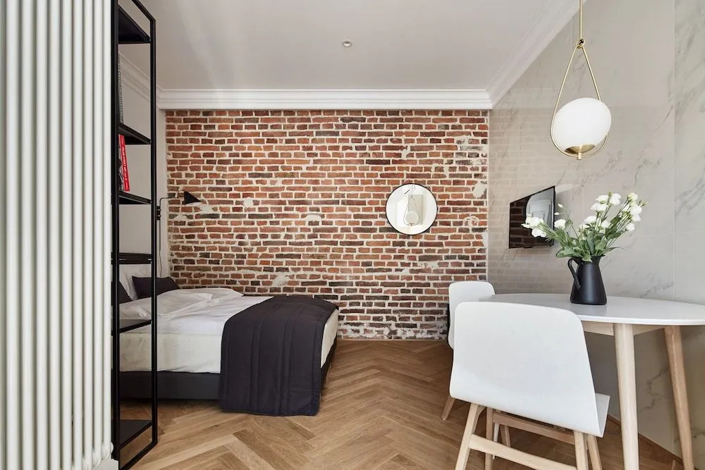1891 Aparthotel Attic