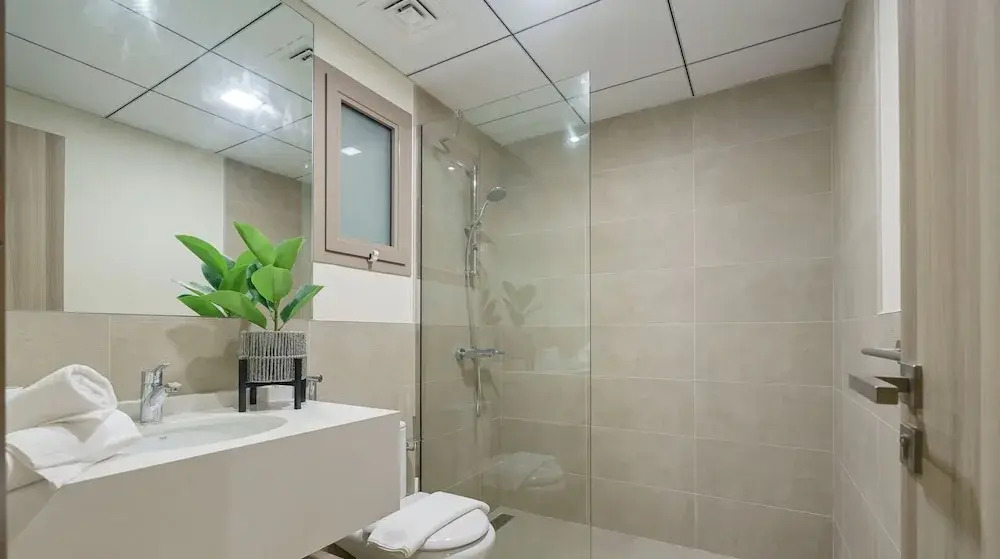 2BR w Canal & Burj View Near Dubai Mall