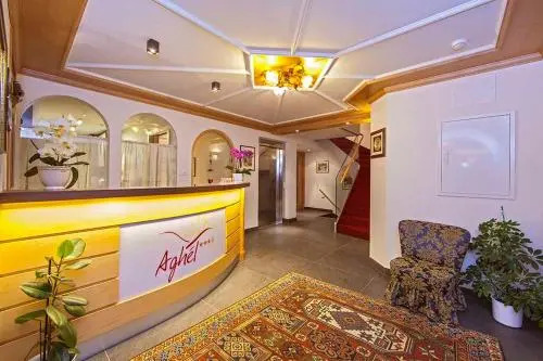 Garni-Hotel Aghel Suites & Apartments