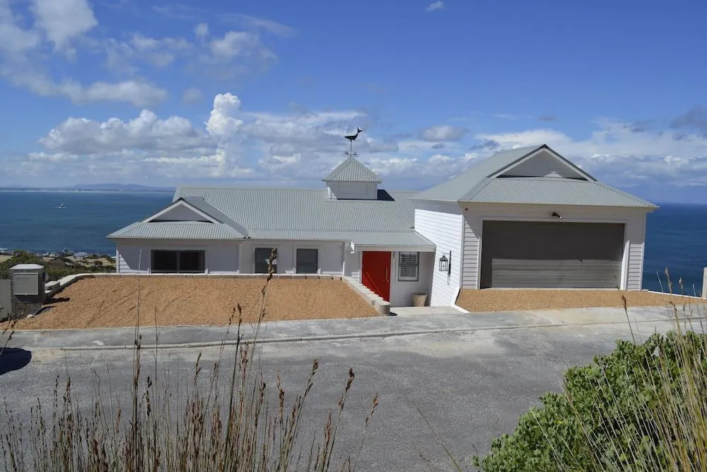 Oceans Drift Guest House & Self Catering