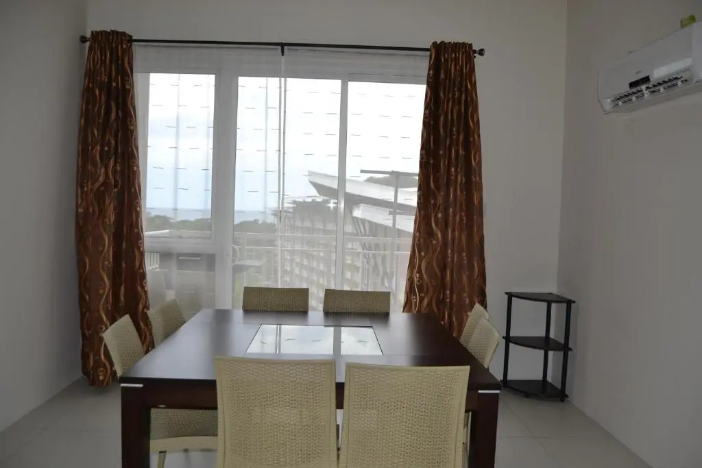 Pico de Loro Hamilo Coast