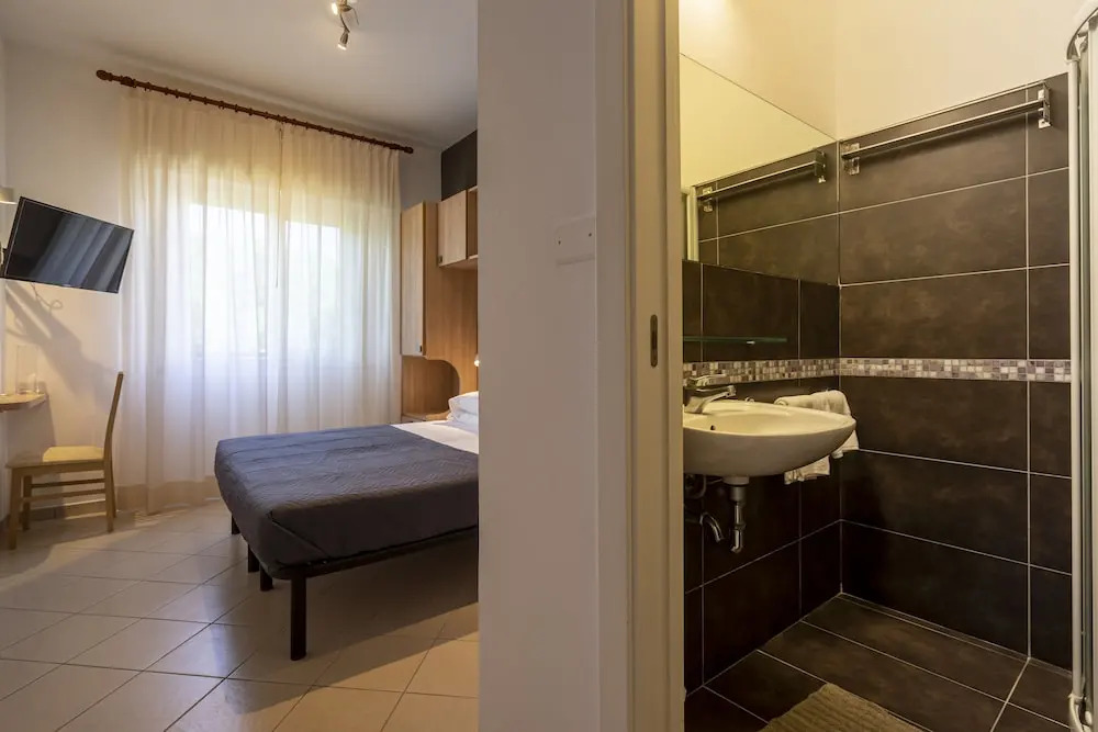 Hotel Mocambo Riccione CENTRALISSIMO AL MARE