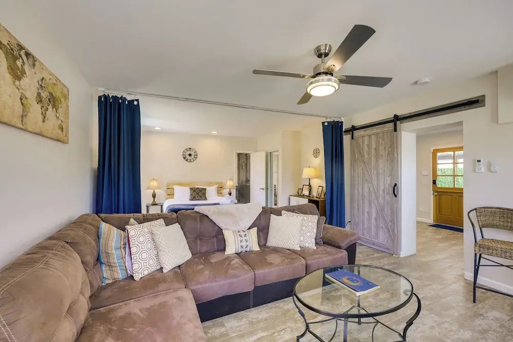 By Joshua Tree! Serenity on Sage Home w/ Hot Tub