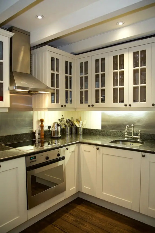Classy Flat Next to Battersea Park for 4