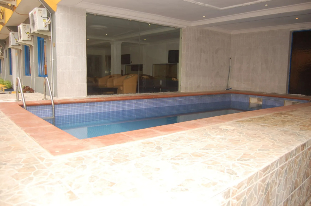 BEN AUTO guest house