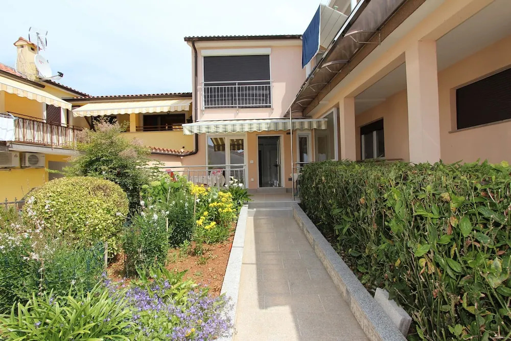 Rooms and Apartments Bella Vista