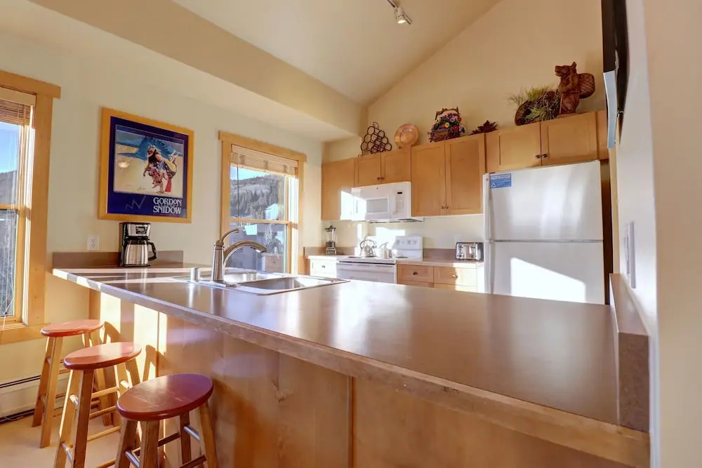 Spacious Copper Springs Condo Surrounded by Beautiful Views - CS431 by Redawning