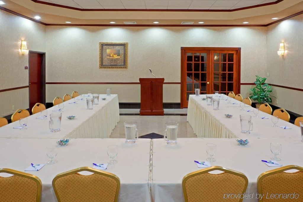 Holiday Inn Express Hotel & Suites Newton Sparta by IHG