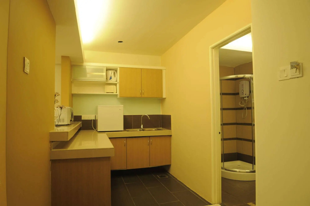 Nik Adik Khalifa Suites Apartment