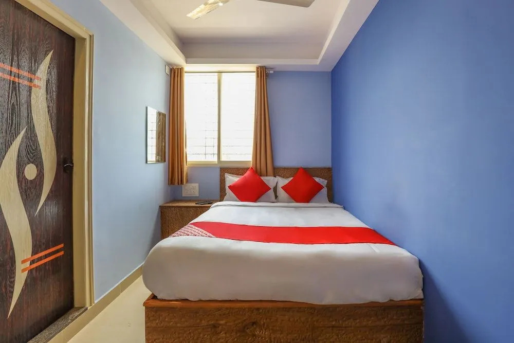 OYO Flagship 49293 Hotel White Walkers