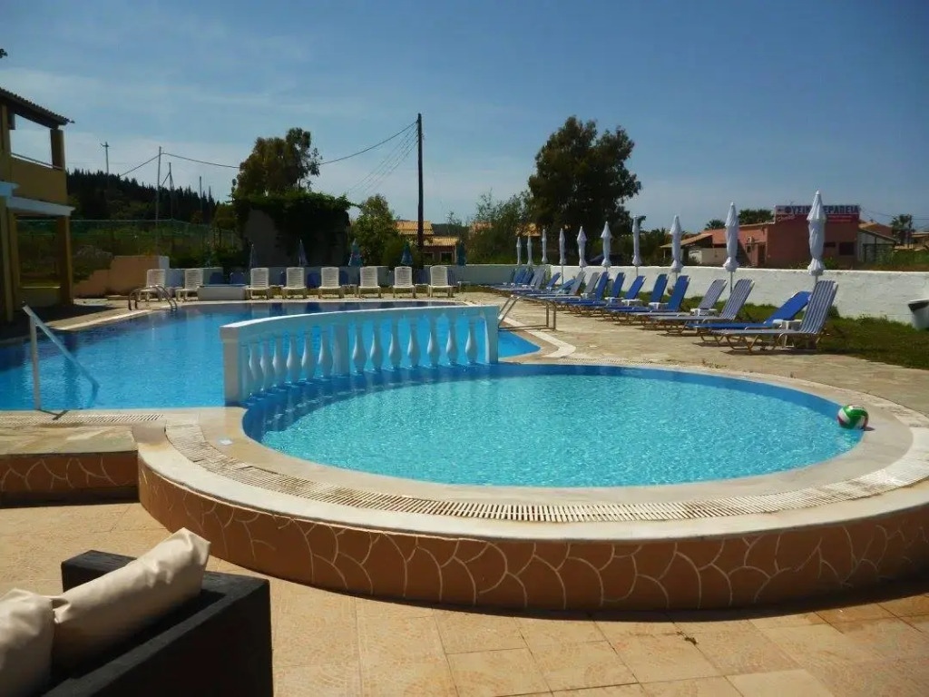 Alexis Apartments