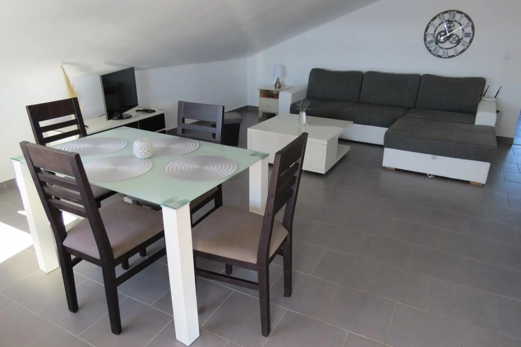 Apartments Maris