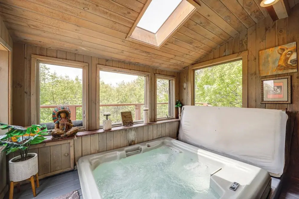 Close to Trails! Seven Devils Retreat w/ Hot Tub