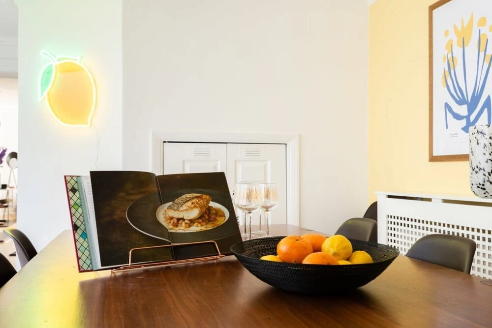The South Kensington Place - Modern Bright 4bdr Townhouse