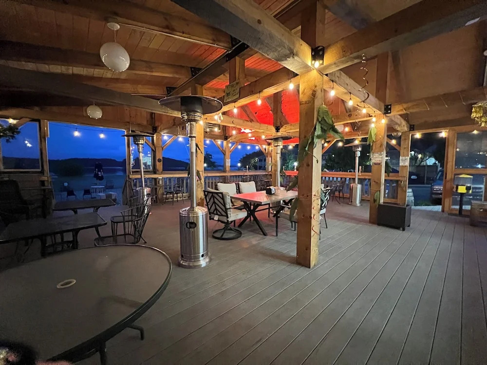 Island Pond Country Inn