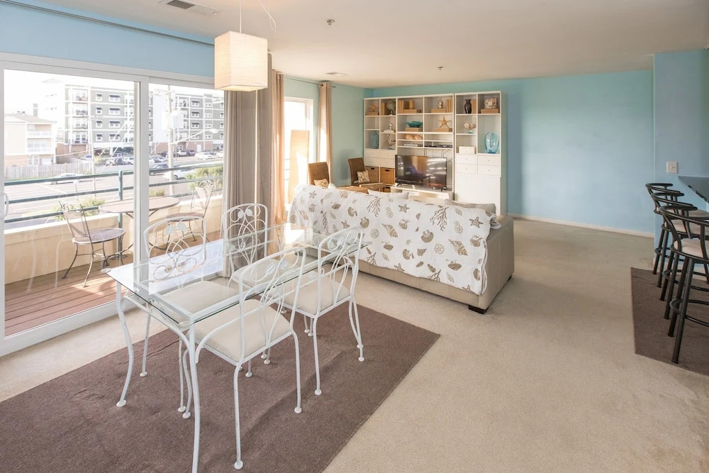 Island Time 2 Bedrooms 2 Bathrooms Condo