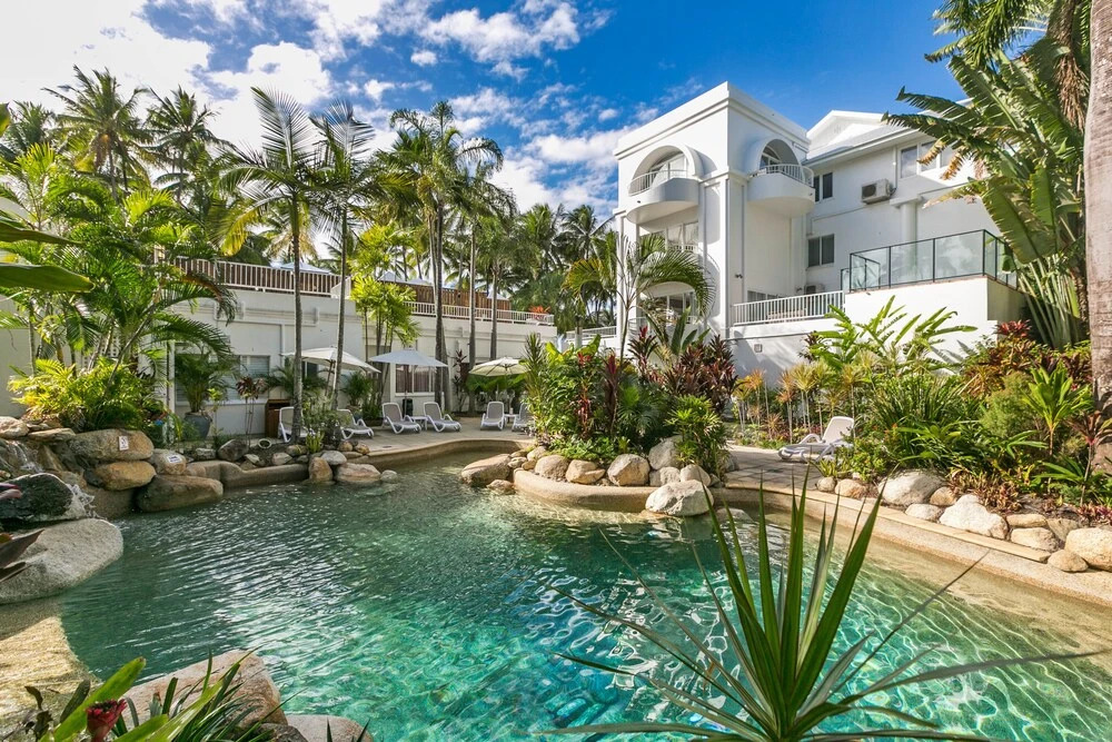Belle Escapes - Absolute Beachfront Apartment with Private Pool Alamanda Resort "48"