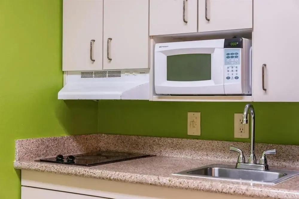 OYO Townhouse Sulphur, la Extended Stay