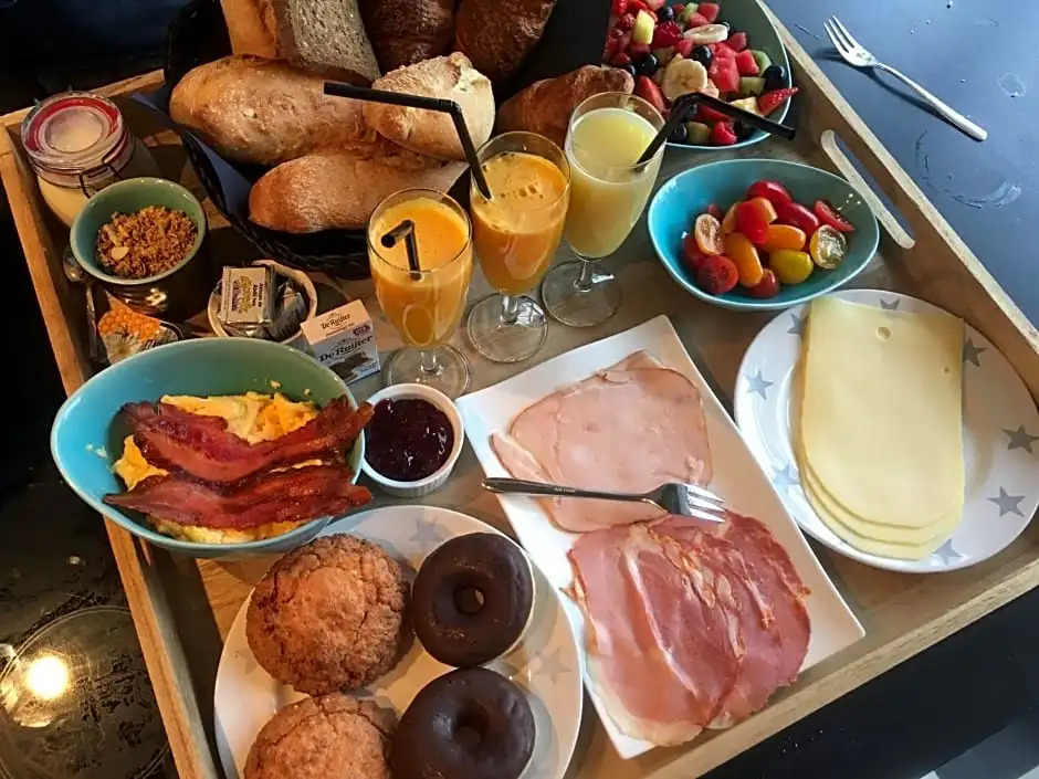 Silver Moon Bed & Breakfast