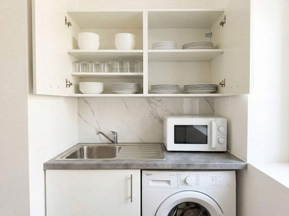 6 Min to Stadthalle Cozy 1BR Long Stay