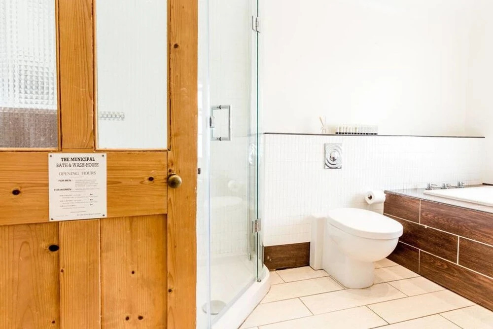 Beautifully Presented, 3 Bedroom Family Home