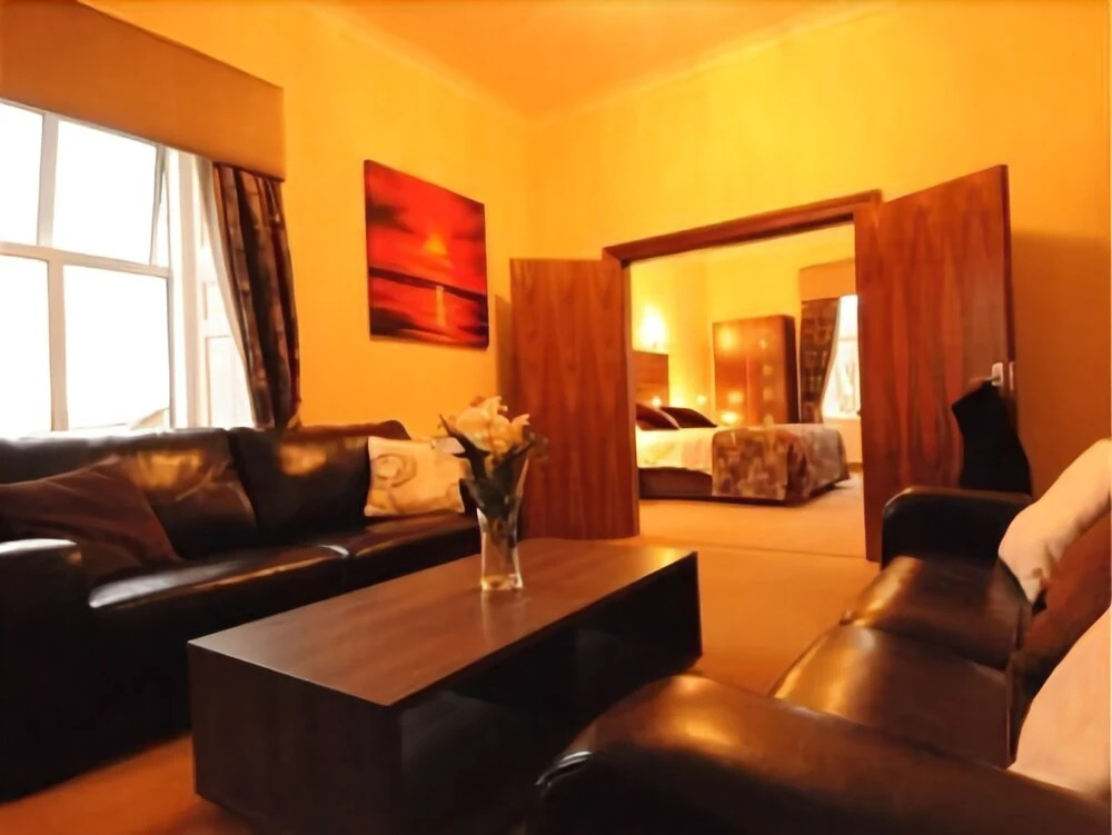 Burnhouse Manor Hotel
