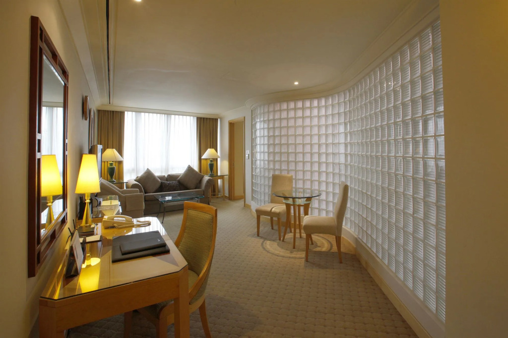 Lanson Place Winsland, Singapore
