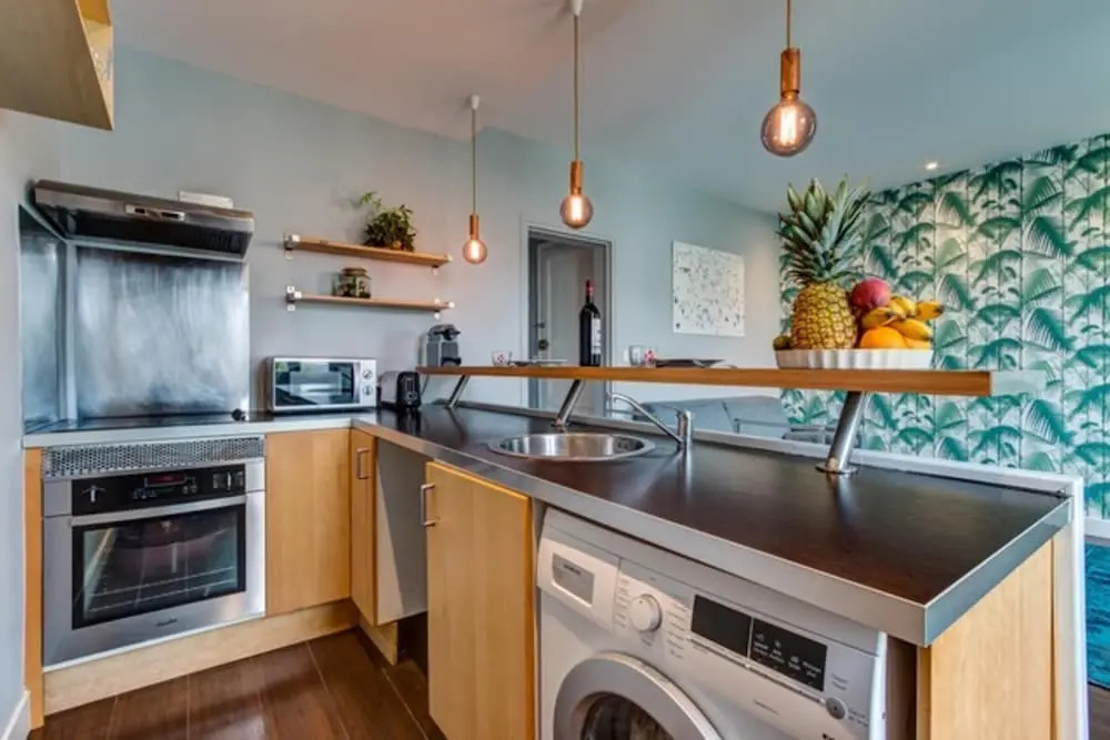 Cozy Apt Near Côte des Basques w/ Parking!