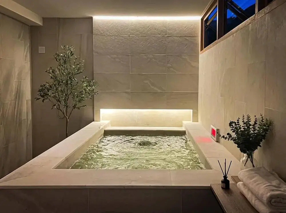 Onsen Retreat in Heart of Bangkok