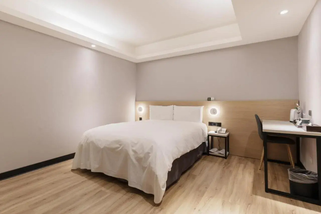Sweet Hotel